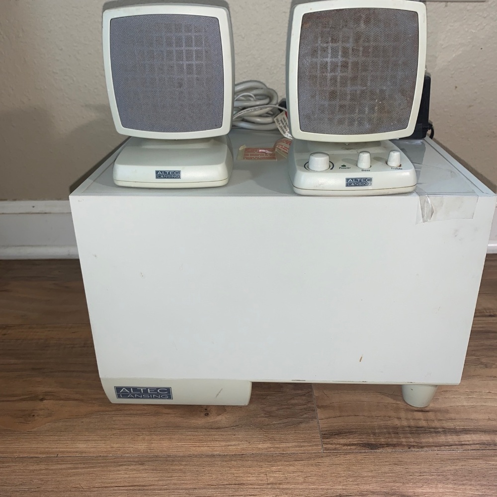 Altec Lansing ACS340 Multimedia Speaker System with Subwoofer - Selling as is